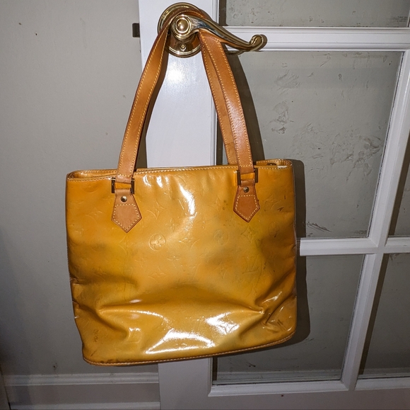 Clearance Sale- authentic Louis Vuitton Houston bag - Picture 6 of 10